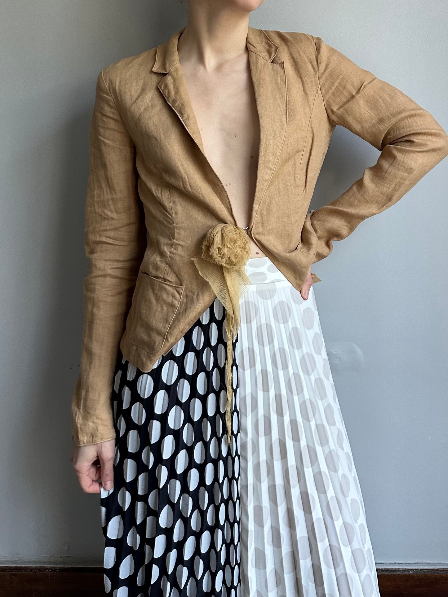 TARA JARMON LINEN BLAZER