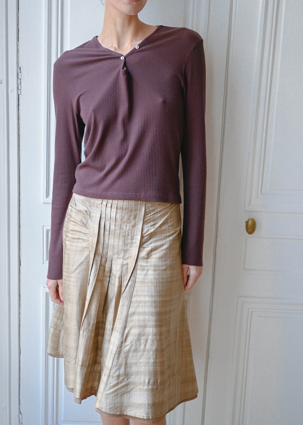 TURN Paris Tunisien top in brown, front view