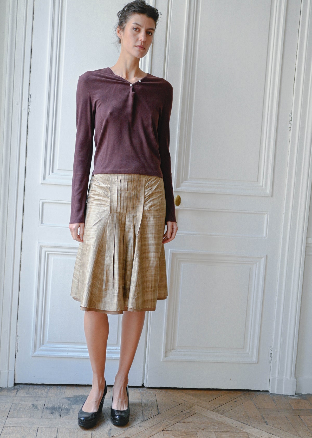 Gold pleated skirt, vintage, TURN Paris (detail)
