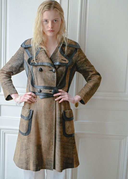Vintage leather coat, front view, TURN Paris