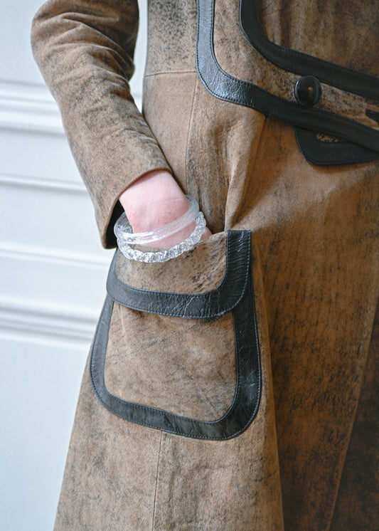 Vintage leather coat, side view, TURN Paris