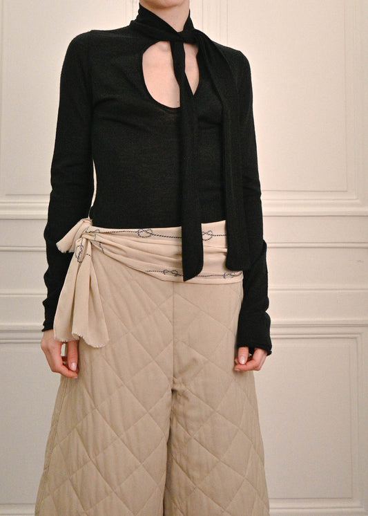 TURN PARIS SCARF MERINO WOOL NECK SWEATER IN BLACK