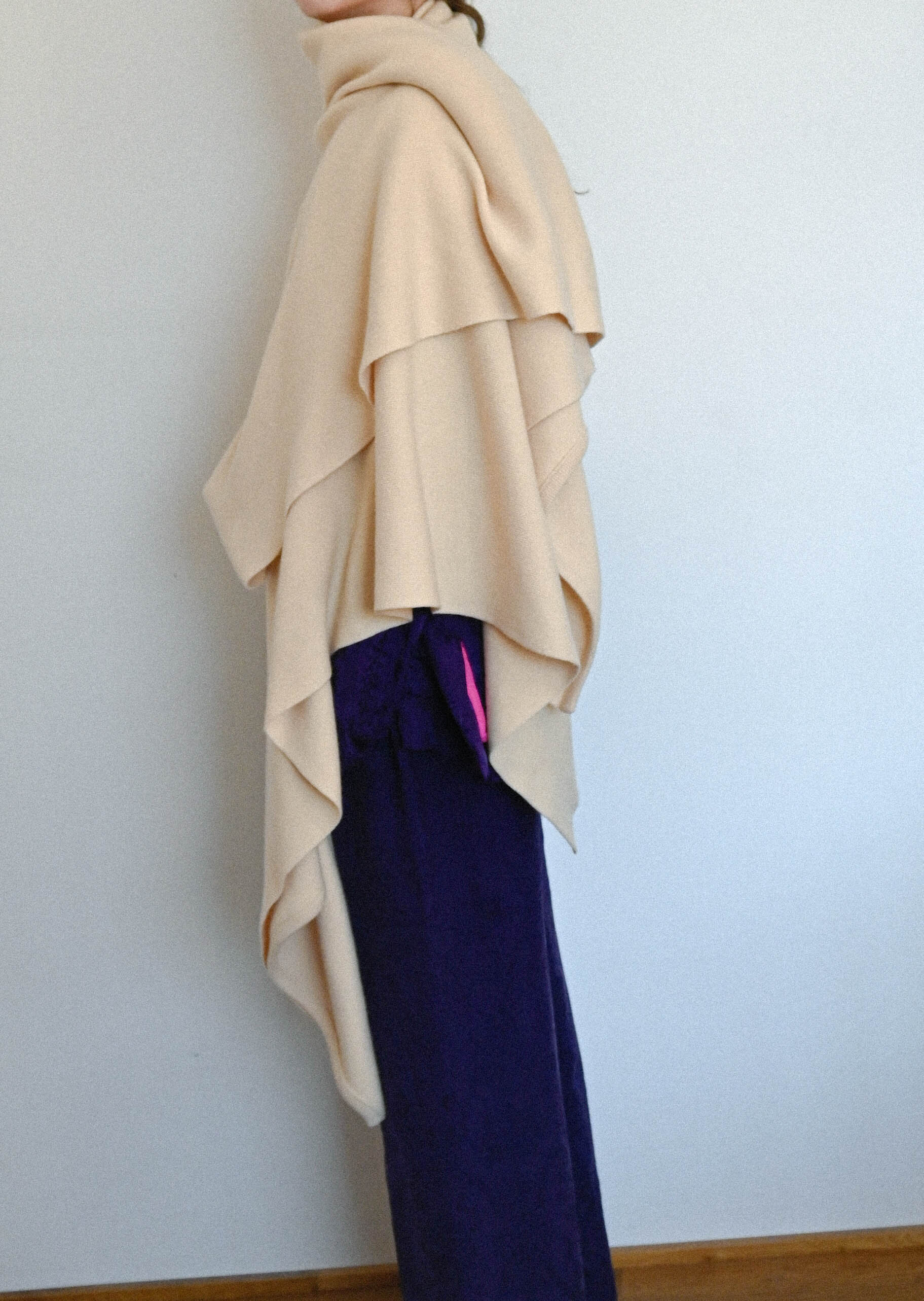 NINA RICCI CAPE