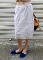 LACE SKIRT