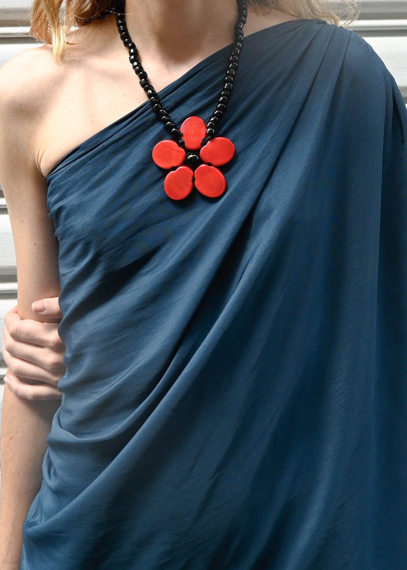 GLASS NECKLACE