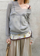 GREY SWEATER