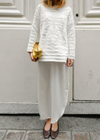 WHITE SWEATER