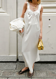 WHITE MAXI