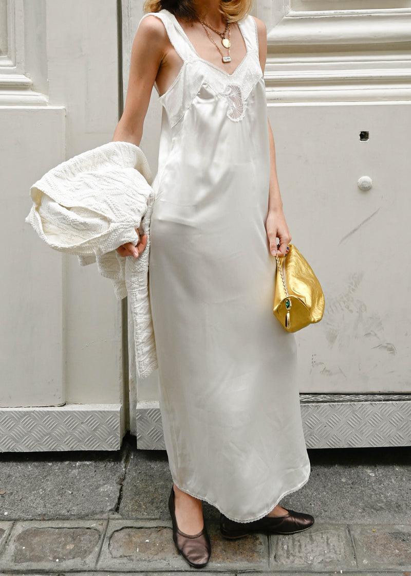 WHITE MAXI