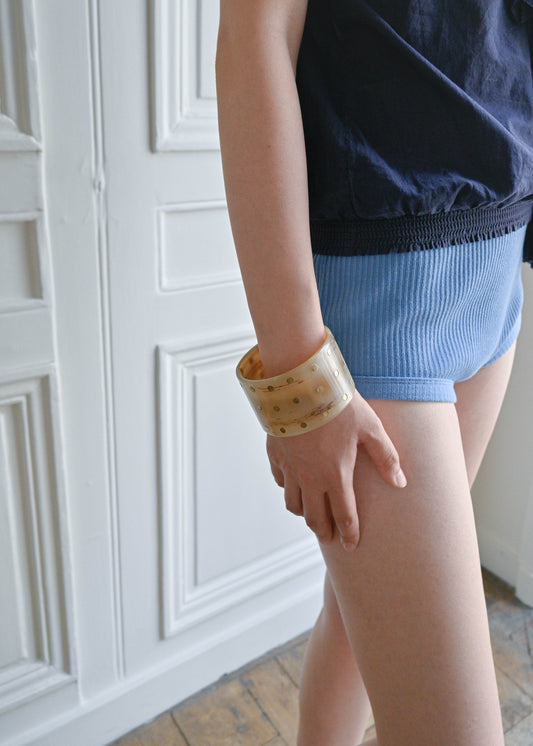 HORN BANGLE