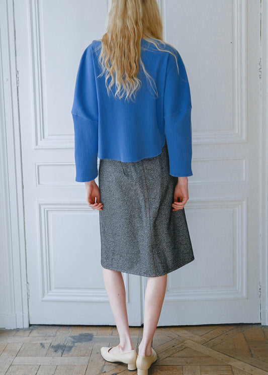 TURN Paris ribbed sweater in blue with a heart-shaped silhouette and structured shoulders to enhance posture. Made in Portugal.
