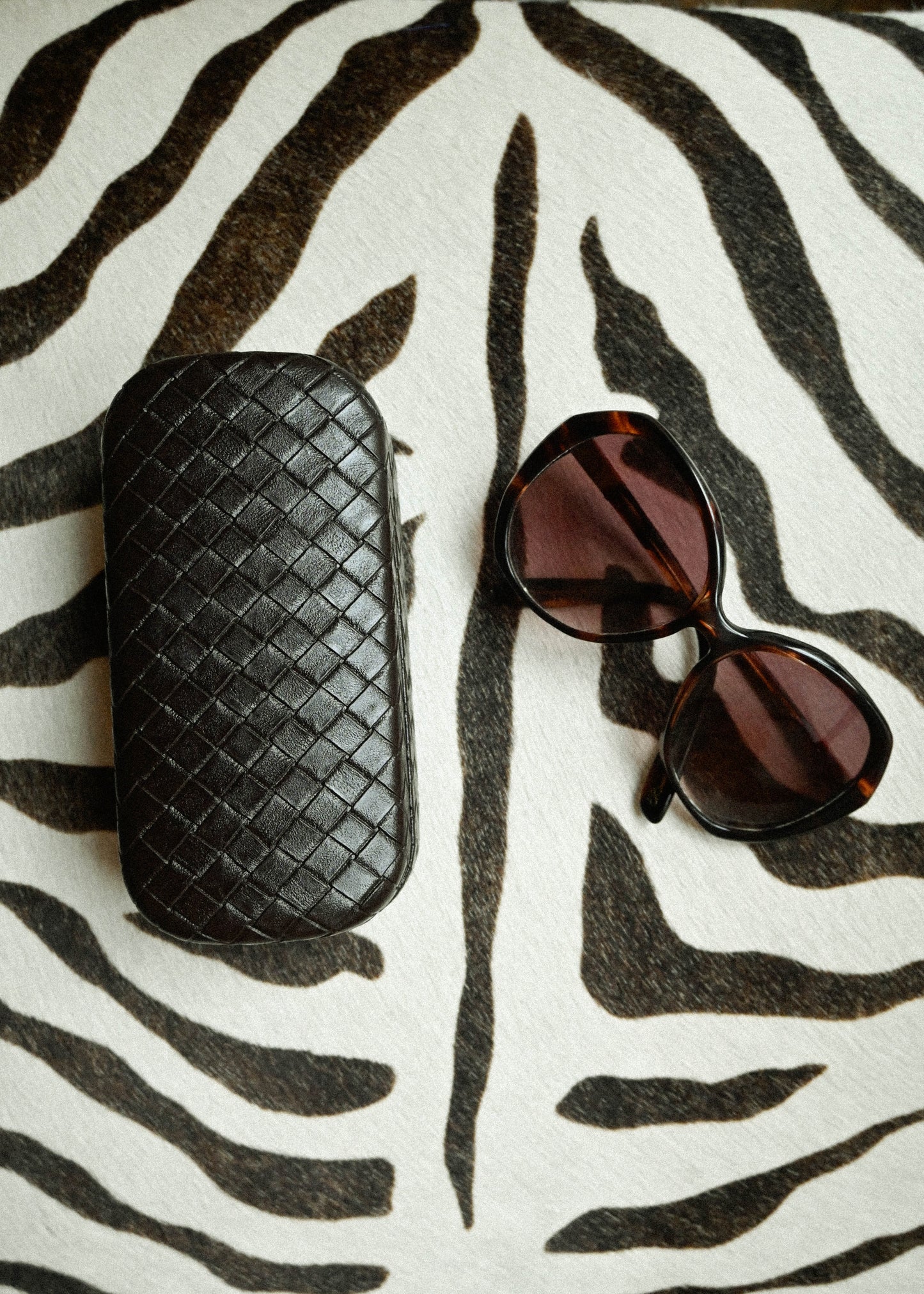 BOTTEGA SUNGLASSES