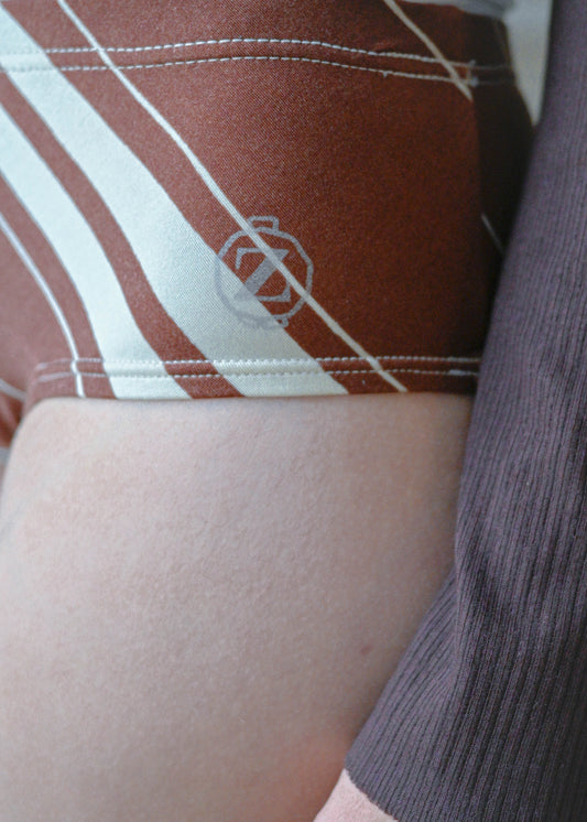 Striped briefs, waistband detail