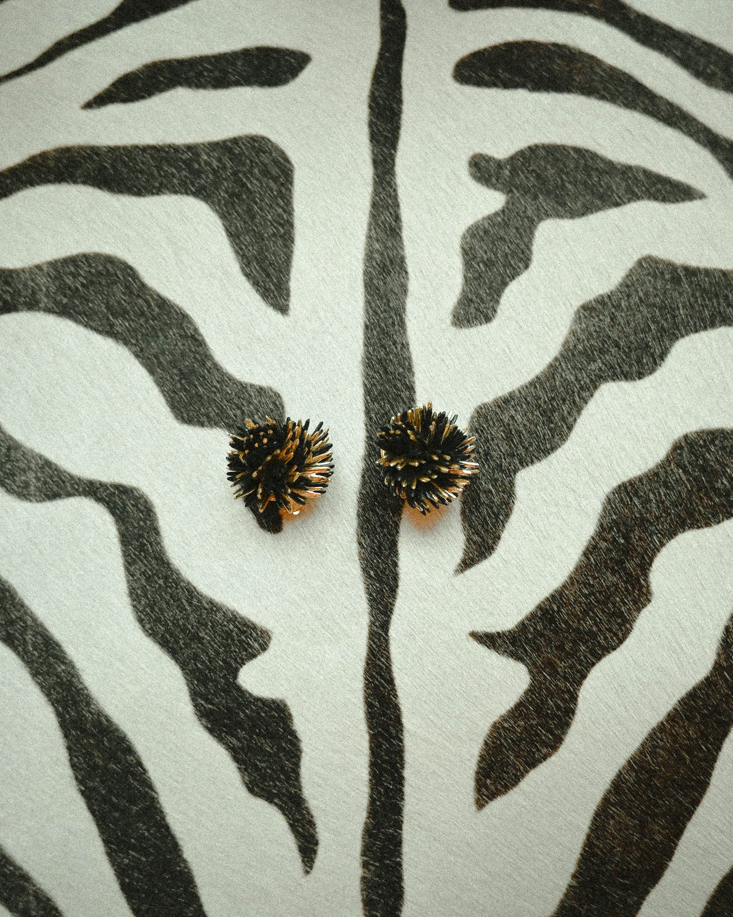 SPIKY EARRINGS