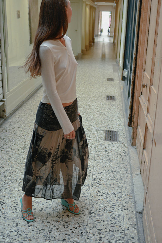 Photo print pleated maxi skirt, back view