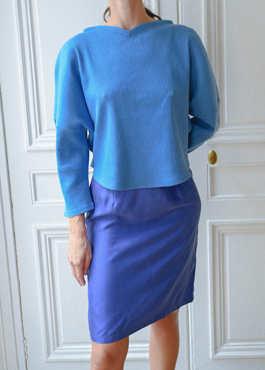 Blue silk skirt, close-up
