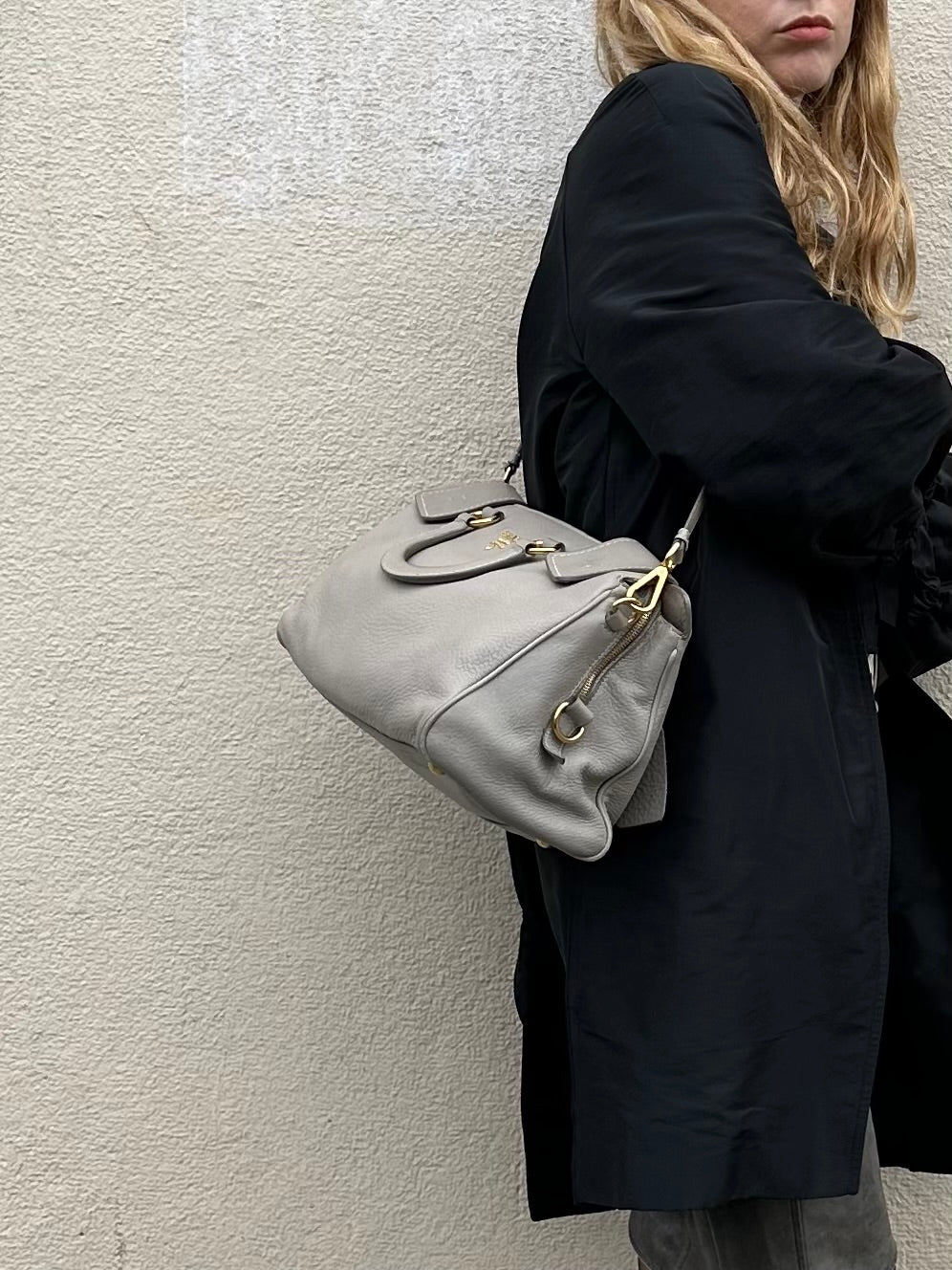 PRADA LIGHT GREY LEATHER BAG