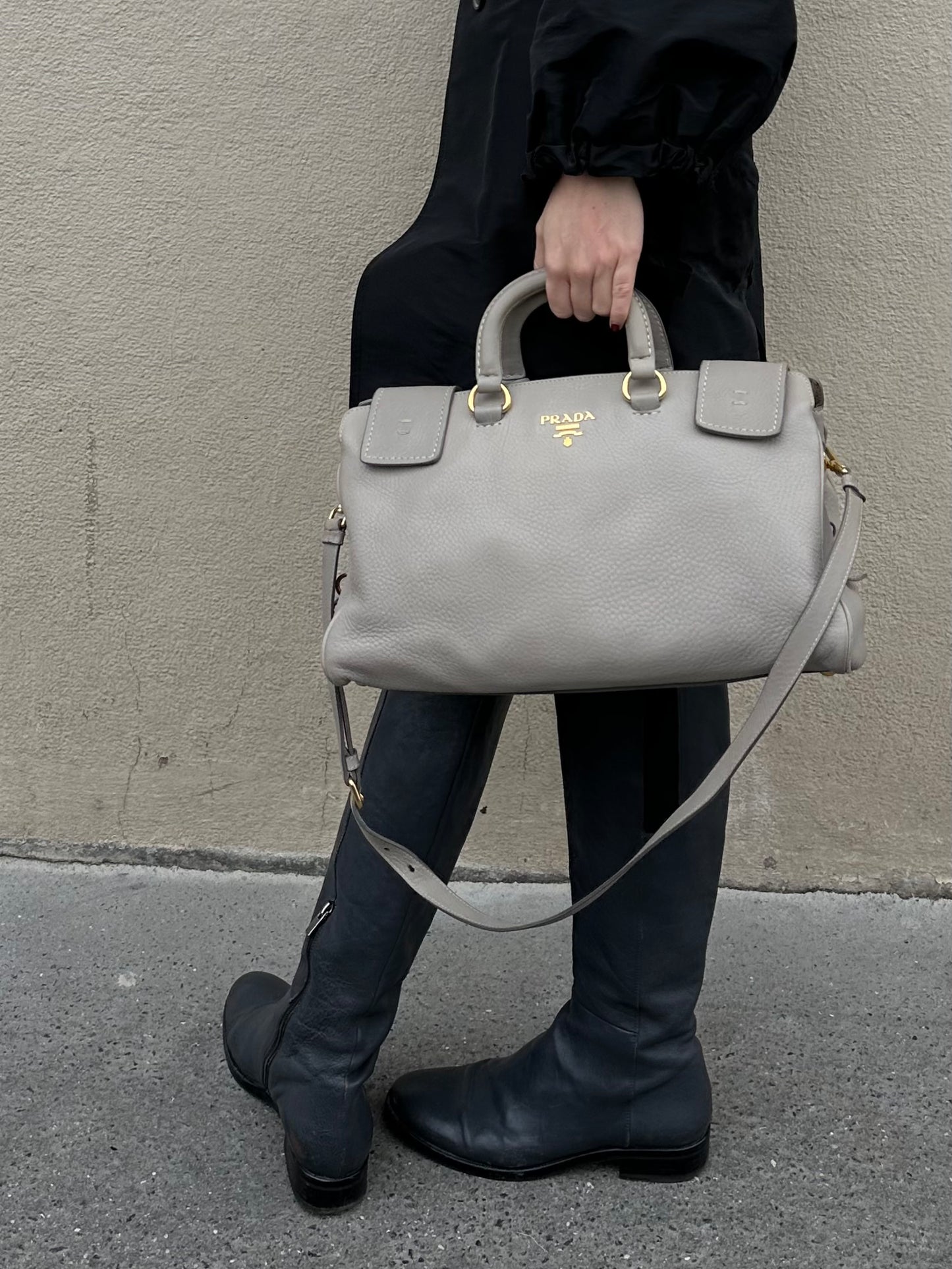 PRADA LIGHT GREY LEATHER BAG