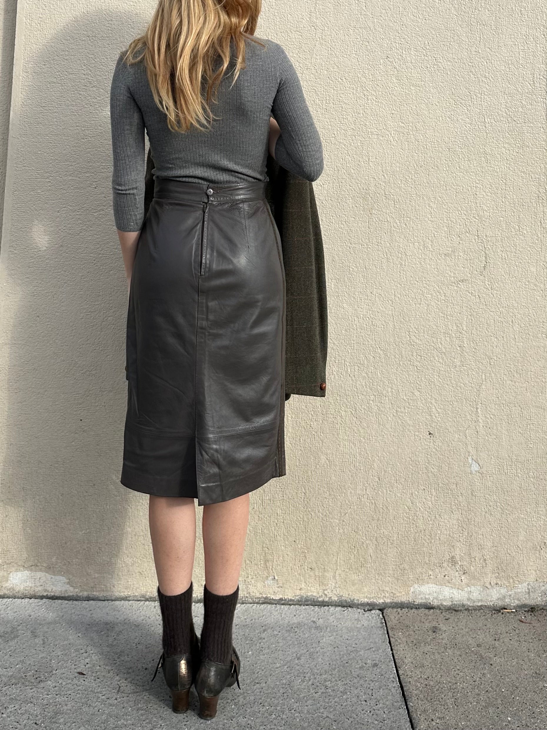 GENNY GREY LEATHER PENCIL SKIRT