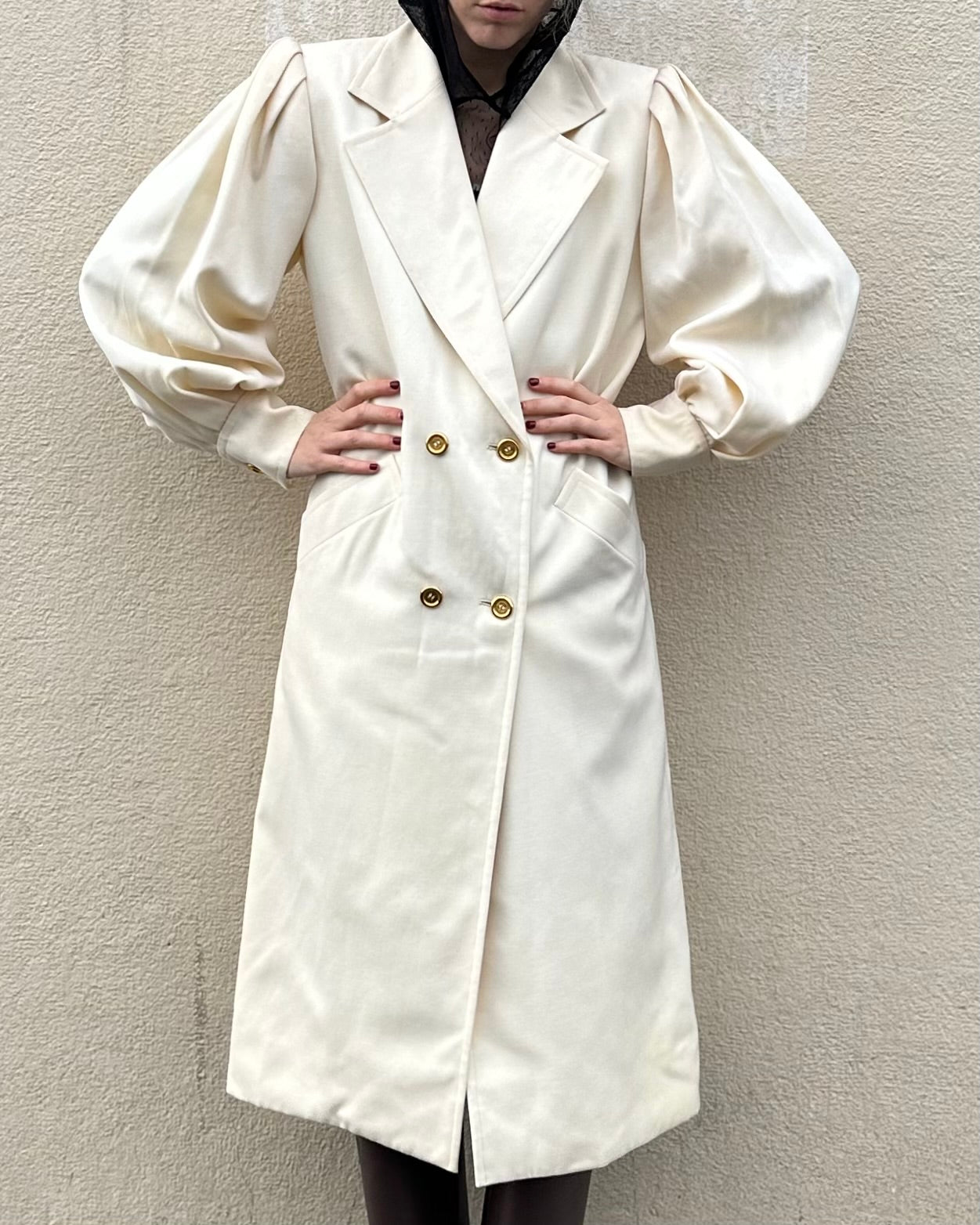 GIVENCHY CREAM COAT 1980s